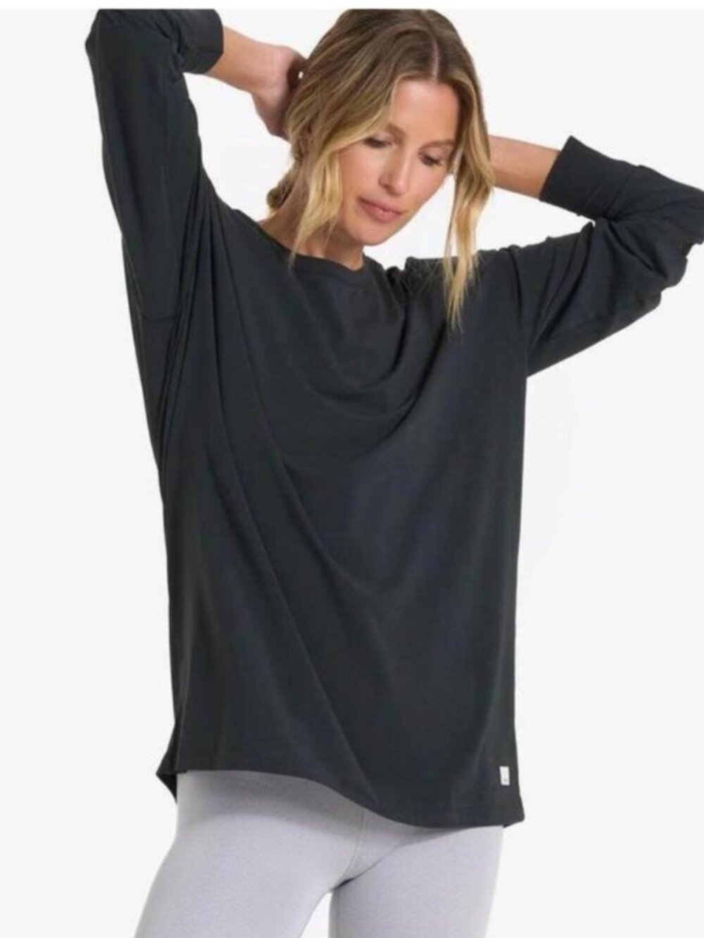 Vuori Women's Washed Black Long Sleeve Feather Ultra Lightweight Tee Size Small